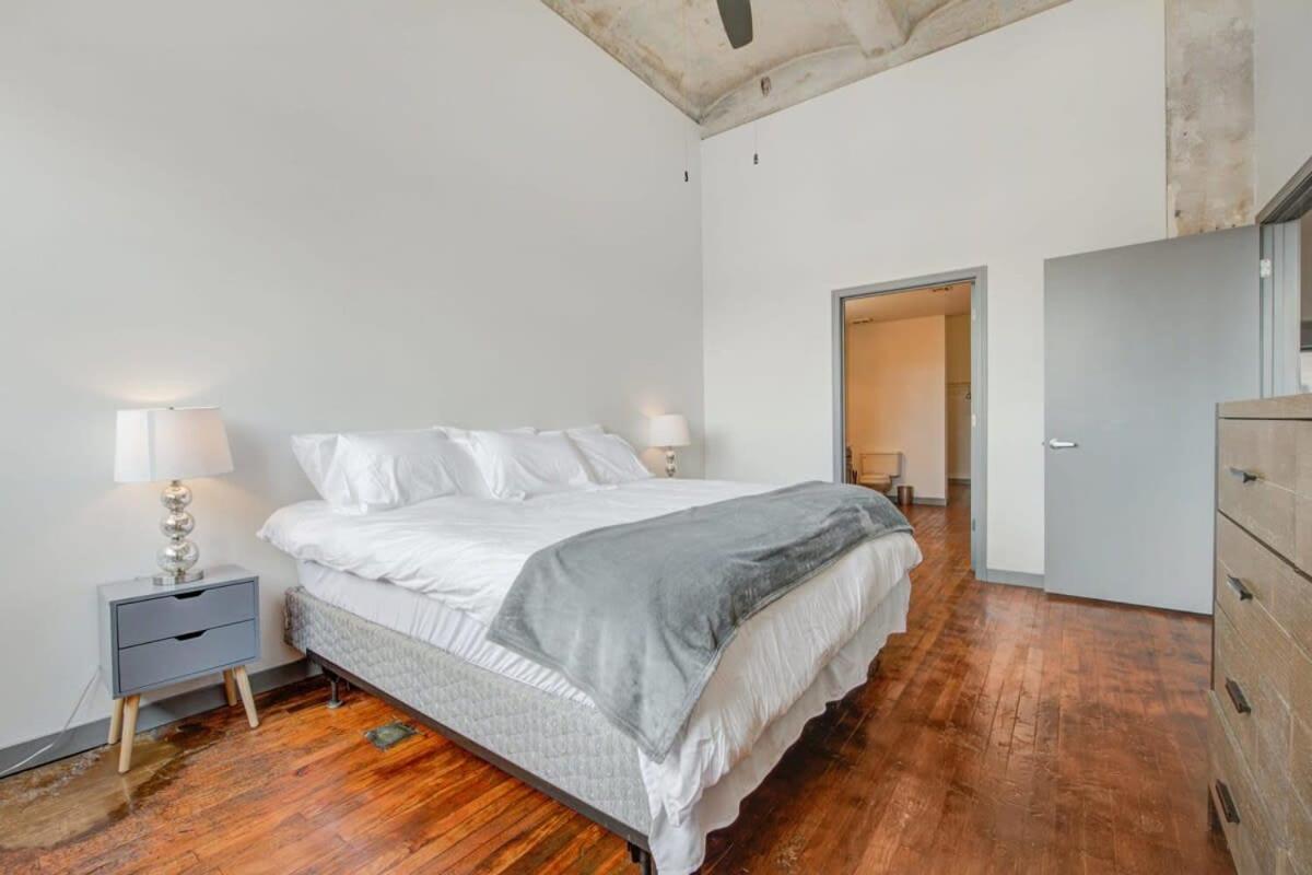 2Br 2Ba Spacious Historic Loft With Gym By Envitae Канзас-Сити Экстерьер фото